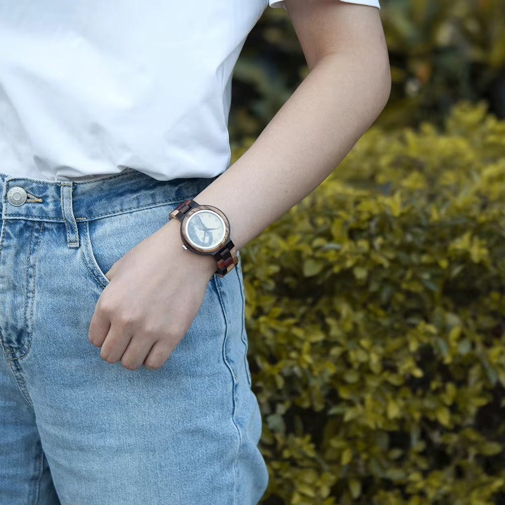 Wood Watch Men Women Quartz Wristwatch Couple Timepiece Clock