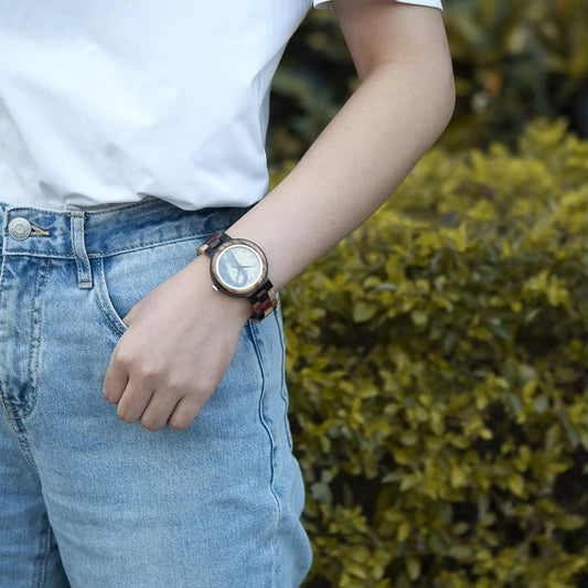 Wood Watch Men Women Quartz Wristwatch Couple Timepiece Clock